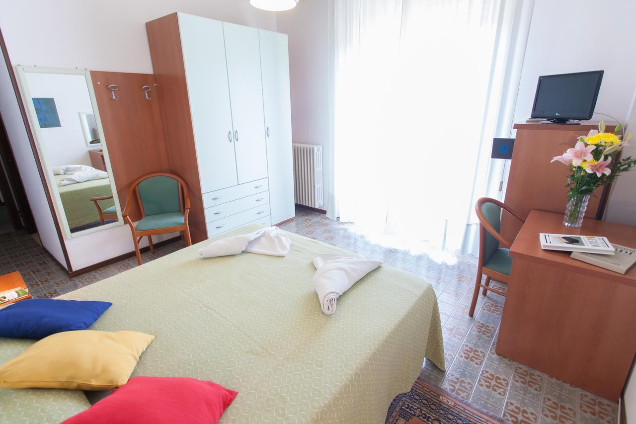 Hotel Quisisana Tabiano Terme Exterior photo